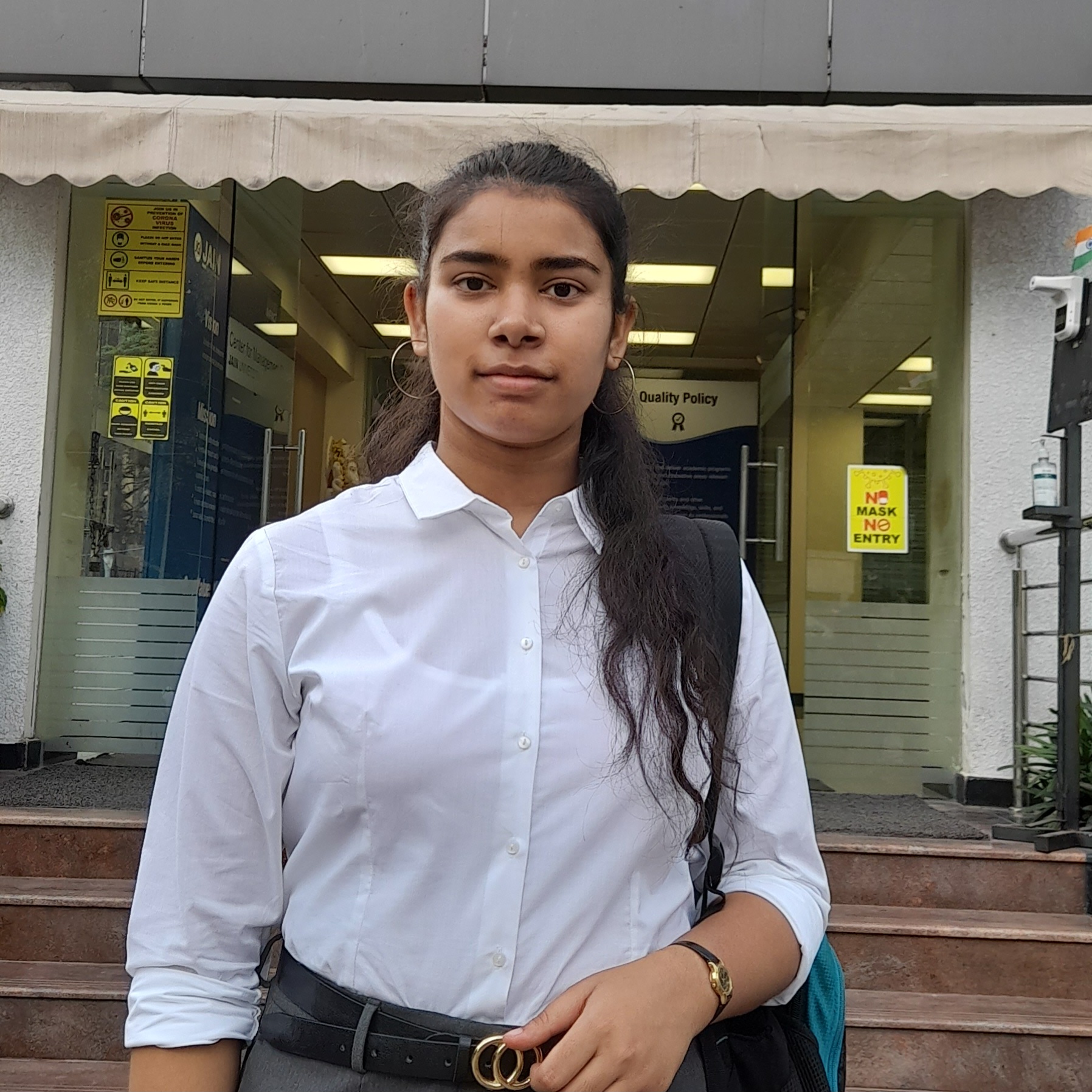Tripti Blogger Hostelbee