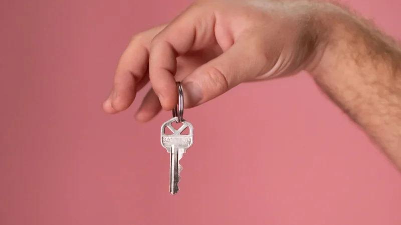 renting house hostelbee