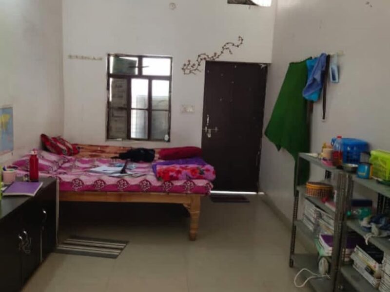 Hostelbee ShortStay | Girls Hostel | Allahabad High Court